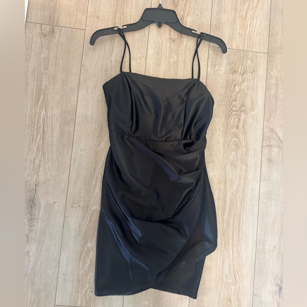 NWT Joe & Elle little stunner black dress cocktail 
Little black dress LBD small